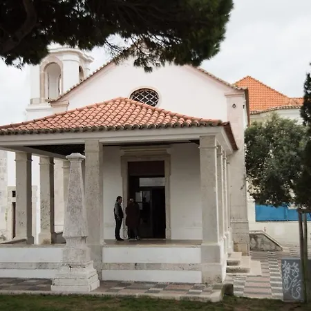 Fique Na Graca E Viva Um Local Lisbona